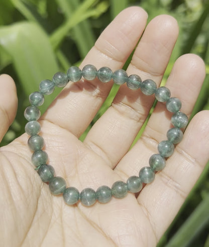 Cat eye green Apatite bracelet